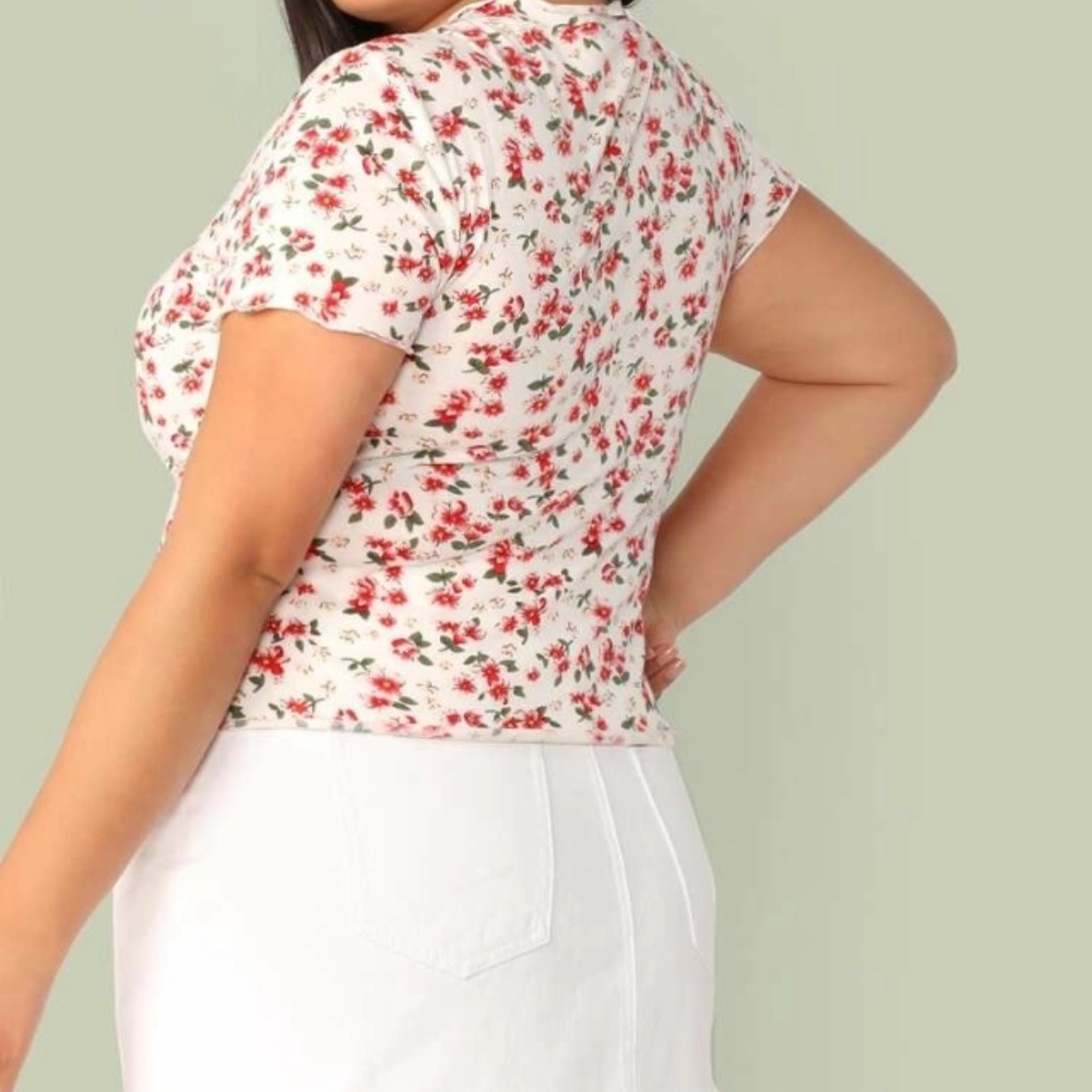 White Mock-Neck Lettuce Trim Floral Top - Picture 2 of 3
